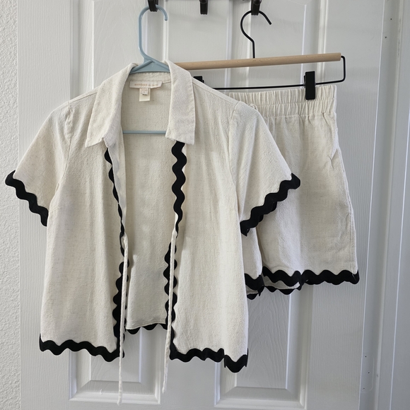 Macy's Tops - Linen 2 Piece Set